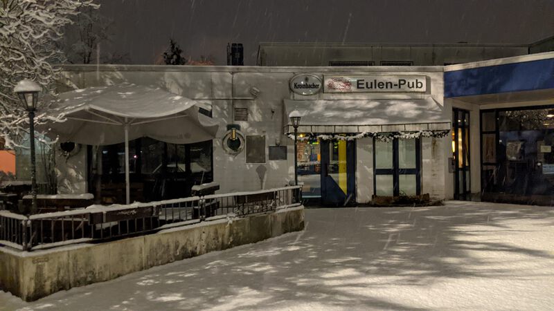 Datei:220108 maintalhalle eulenpub-4.jpg
